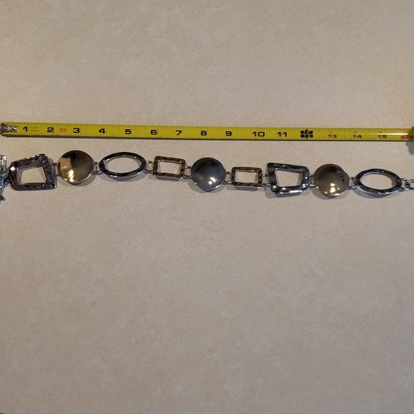 Women's Gold and silver modern, metal belt - Picture 4 of 5